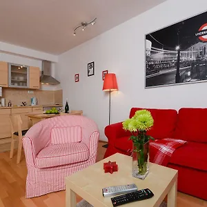 https://aboriginal-budapest-apartments.inbudapesthotels.com